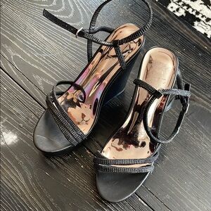 Elegant Black Strappy Women's Heels